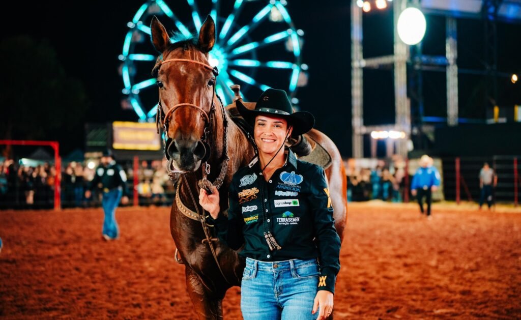 <p>Marília Siqueira de Paiva, campeã da prova de Três Tambores do RRM 2025<br />
Crédito: Drone JC</p>