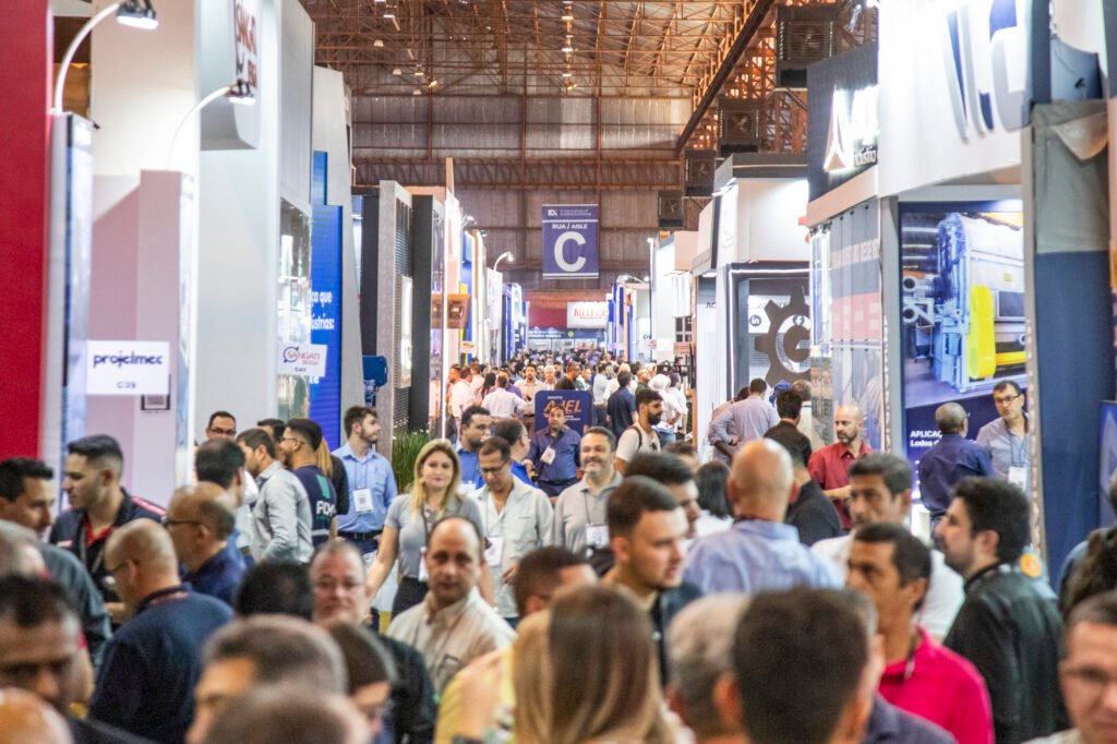 Fenasucro &amp; Agrocana impulsiona economia regional e gera cerca de 18 mil empregos