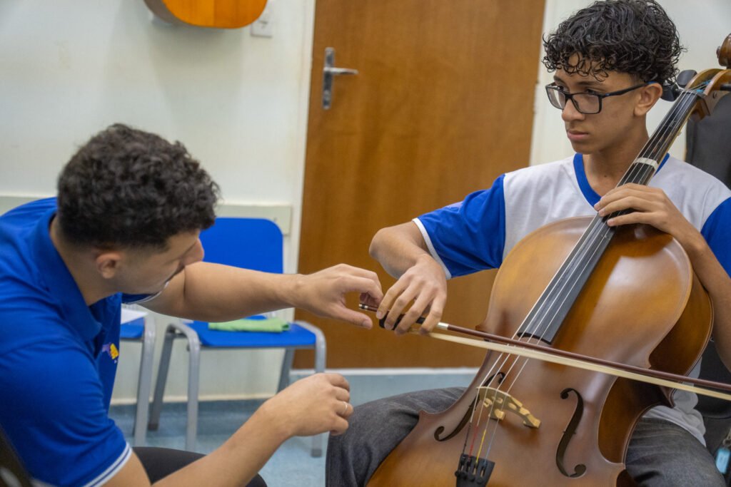 <p>Instituição Aparecido Savegnago promove, no dia 27 de outubro, o Concerto Pedagógico com apresentações dos alunos e alunas das turmas de violoncelo e contrabaixo Foto: @fabiomelofotografia</p>