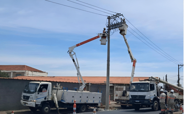 Acidentes com veículos provocaram 602 interrupções de energia na região de Ribeirão Preto até agosto 