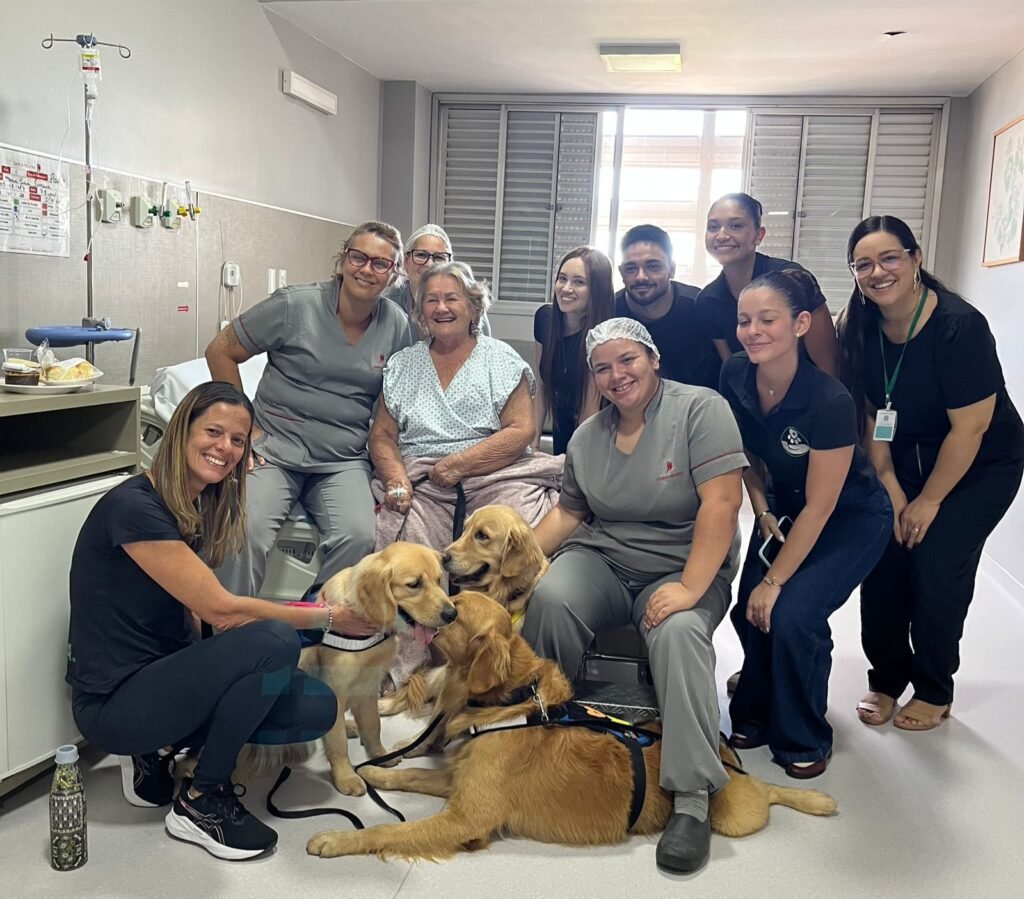 Hospital Santa Helena lança Projeto de Humanização com visitas assistidas por animais