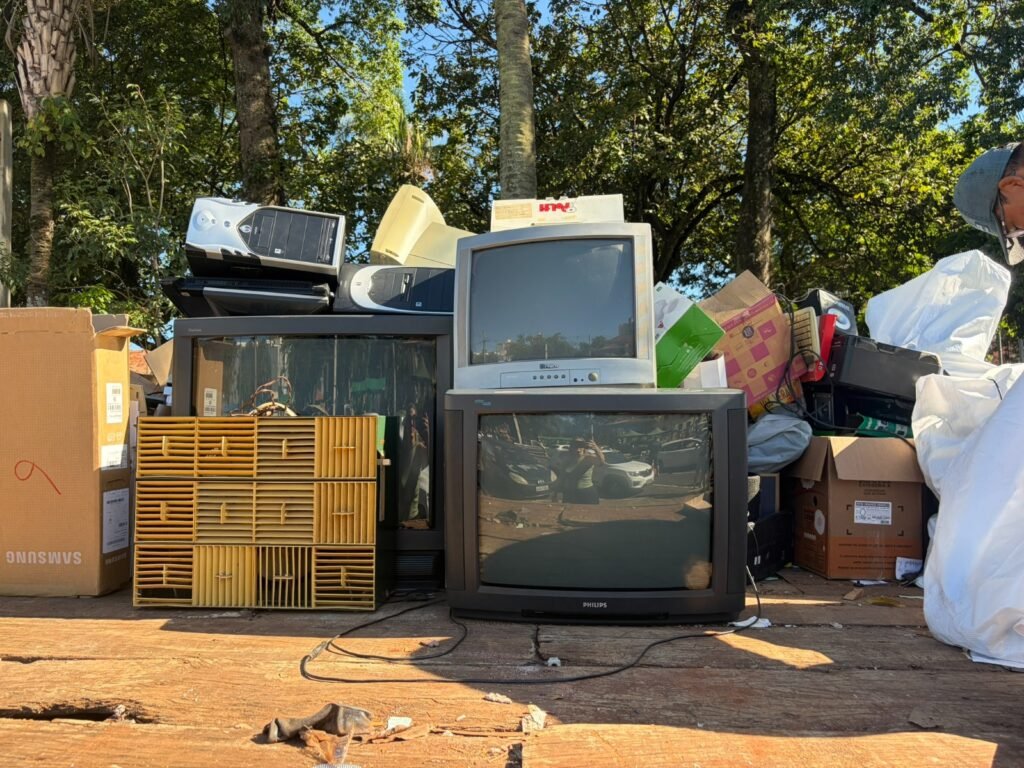 Mais de 2,4 toneladas de resíduos eletroeletrônicos são arrecadadas durante campanha com apoio da Eco Ares em Araraquara
