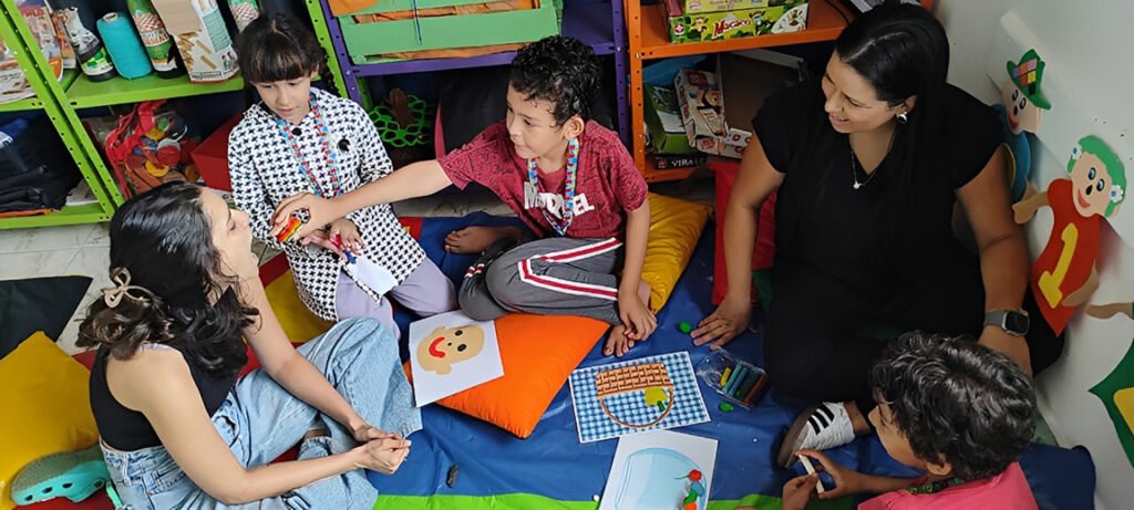 Do desafio à esperança: escola de serrana revoluciona atendimento a crianças autistas