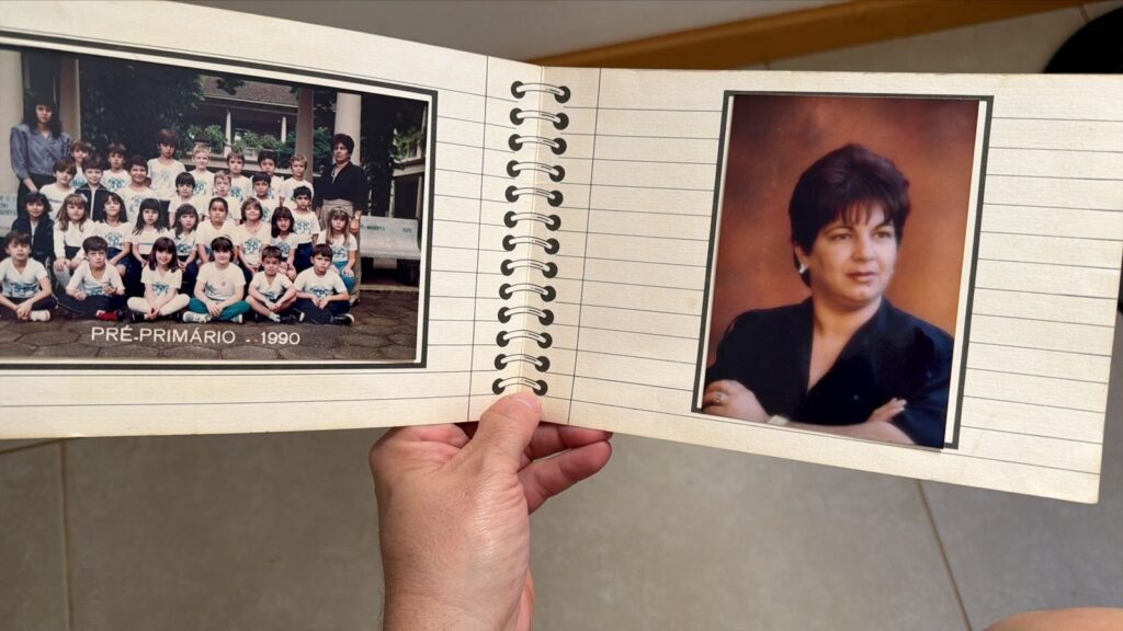 No Mês da Família, professora revive em colégio de Ribeirão Preto uma história que atravessa gerações