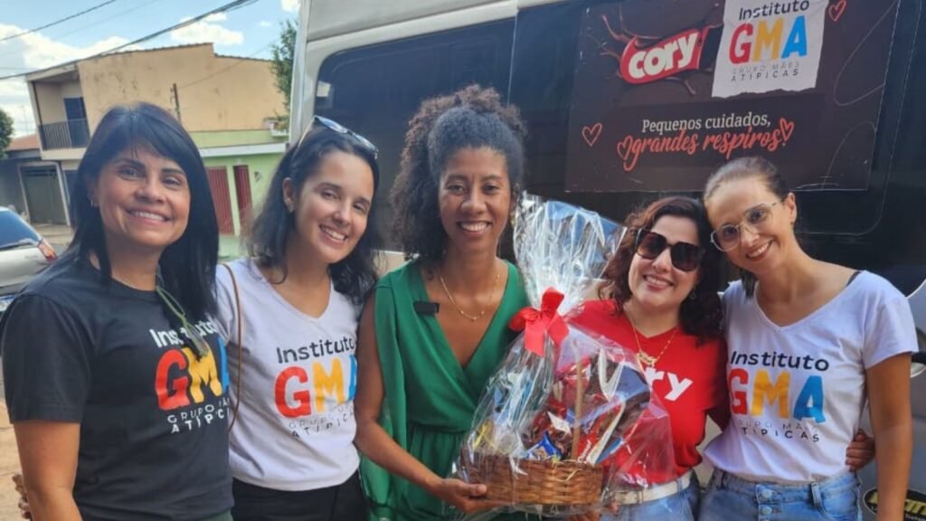 Cory realiza ação de cuidado para mães atípicas e apoia feira de empreendedoras