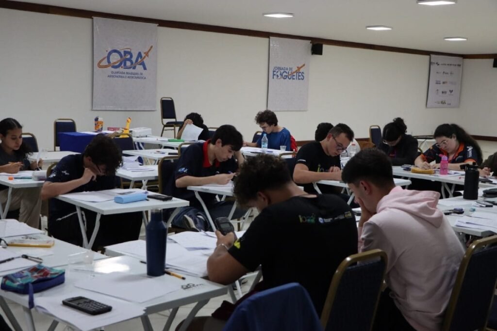 OBA prorroga inscrições e realiza aulão oficial ao vivo com revisão para a prova de 2026