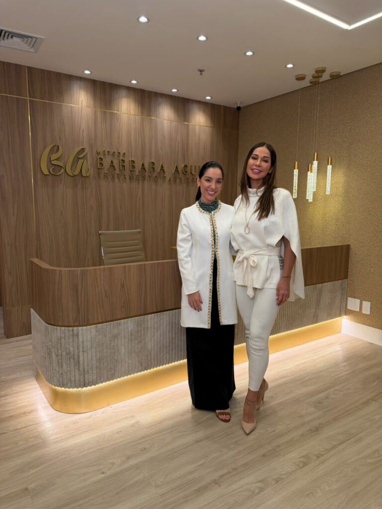 Barbara Aguiar abre as portas de seu instituto para receber Maíra Cardi
