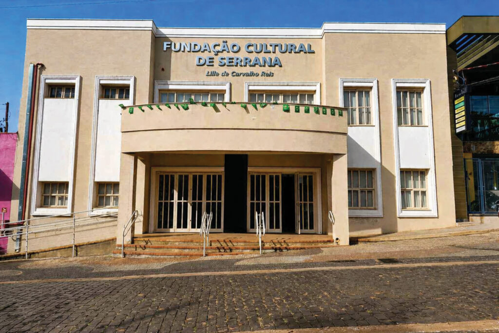 A sala que guarda memórias reabre as portas para as crianças de Serrana