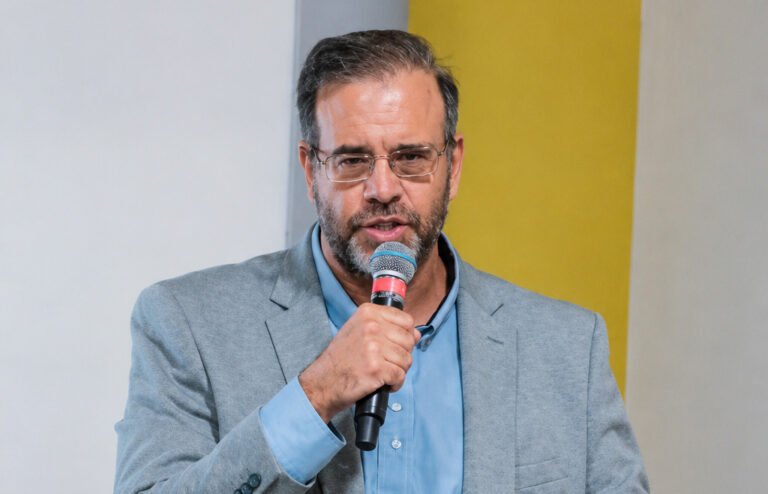 O funcionário pode colocar colegas em risco sem perceber? Médico alerta para um problema ignorado nas empresas