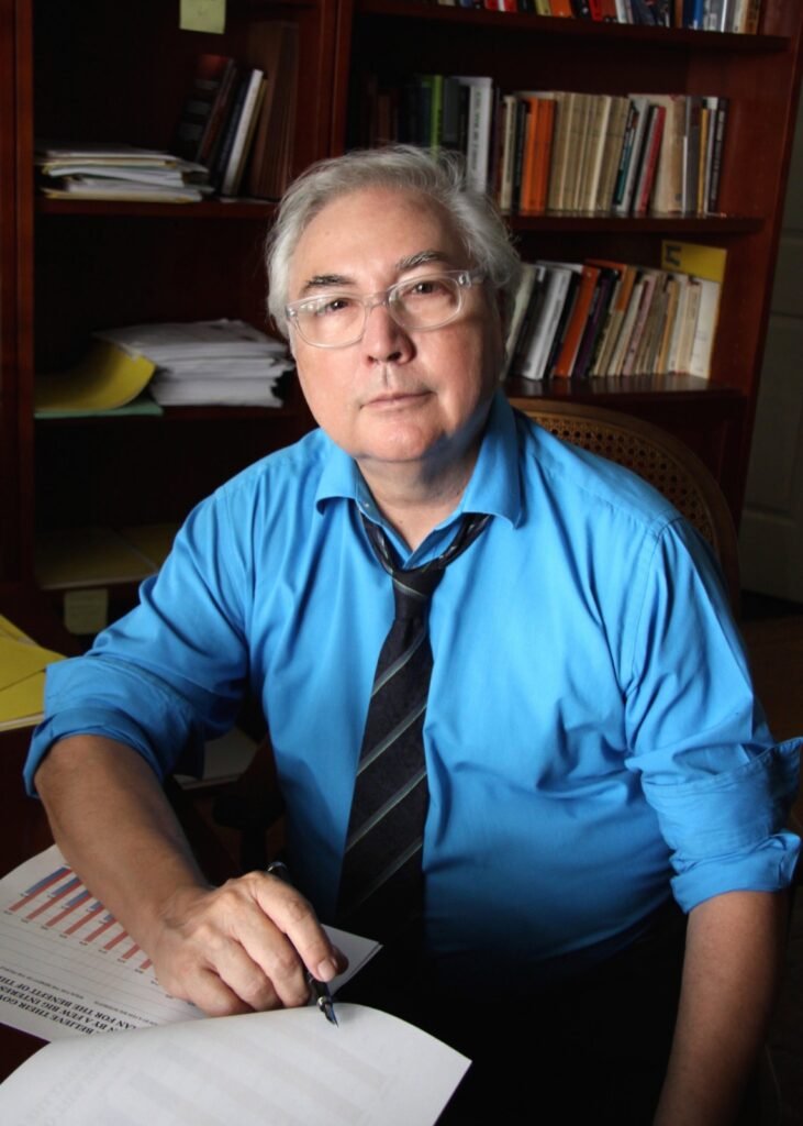 25ª FIL celebra 25 anos com homenagens a escritores e ao sociólogo Manuel Castells