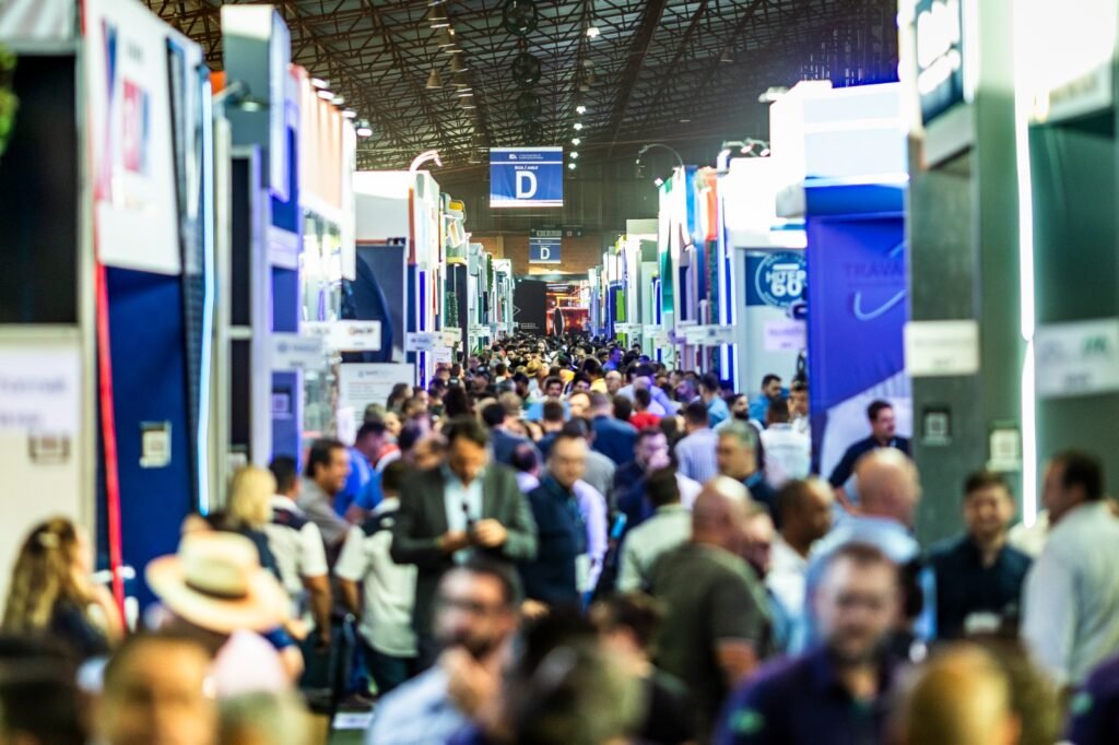 Fenasucro &amp; Agrocana gera cerca de 18 mil empregos e movimenta economia regional
