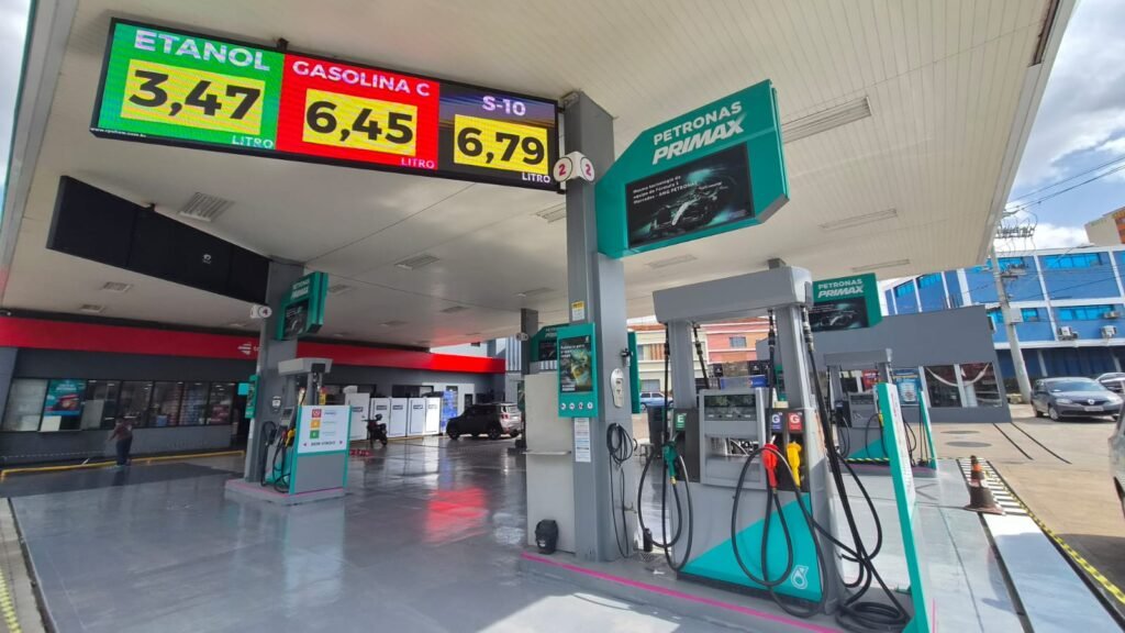 <p>Posto Triangulo inicia nova fase ao passar a operar sob a bandeira PETRONAS<br />
Crédito: Divulgação</p>