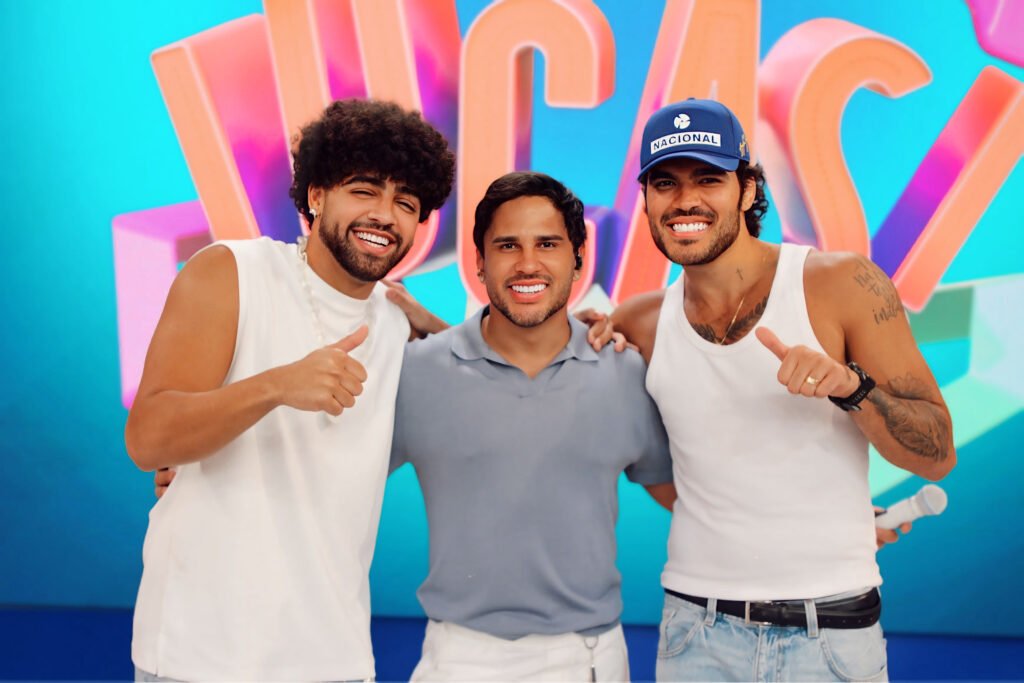 <p>Lucas Guimarães recebe a dupla Som de Faculdade no Eita Lucas!<br />
Crédito: Marco Mata</p>