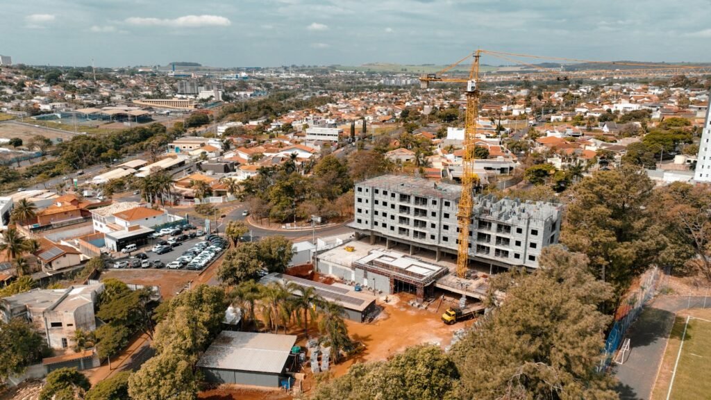 City Club Ribeirão avança nas obras e já utiliza energia solar no canteiro