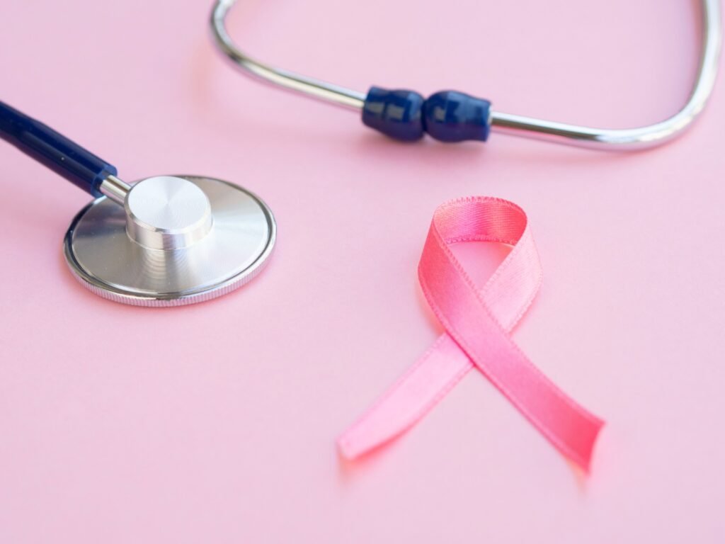 Outubro Rosa destaca prevenção ao câncer de mama, neoplasia com maior mortalidade entre mulheres de Ribeirão Preto