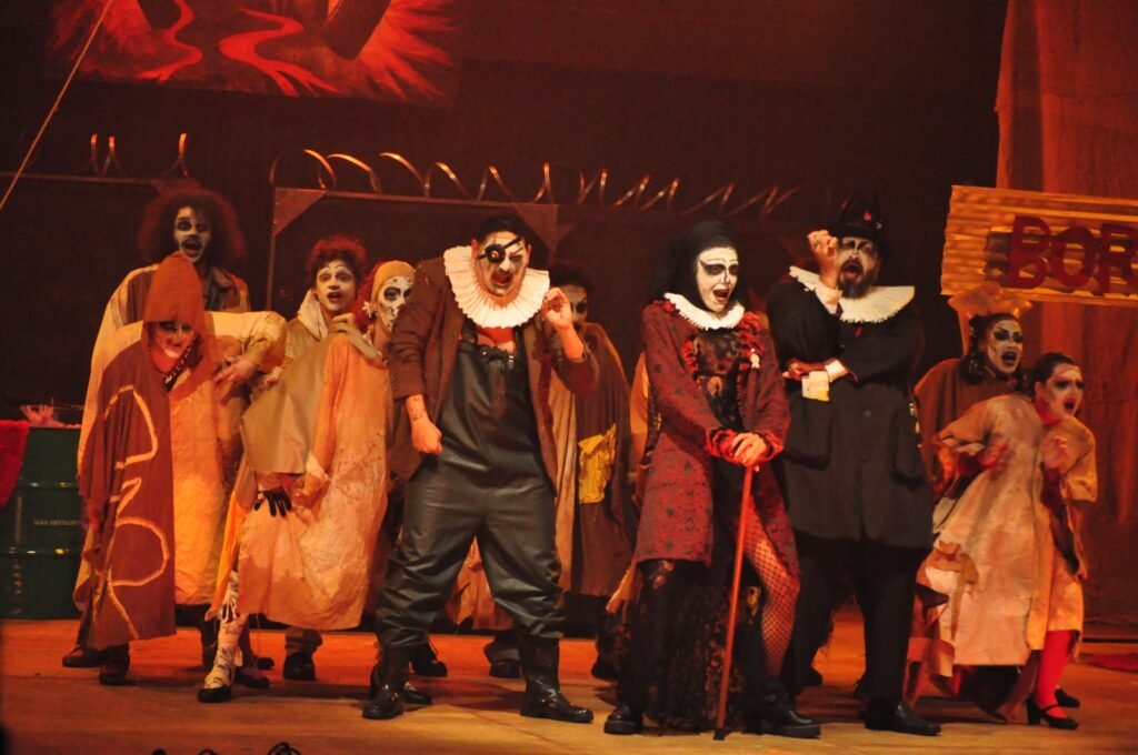 Grupo Gorki estreia “Mahagonny” no Teatro Marista